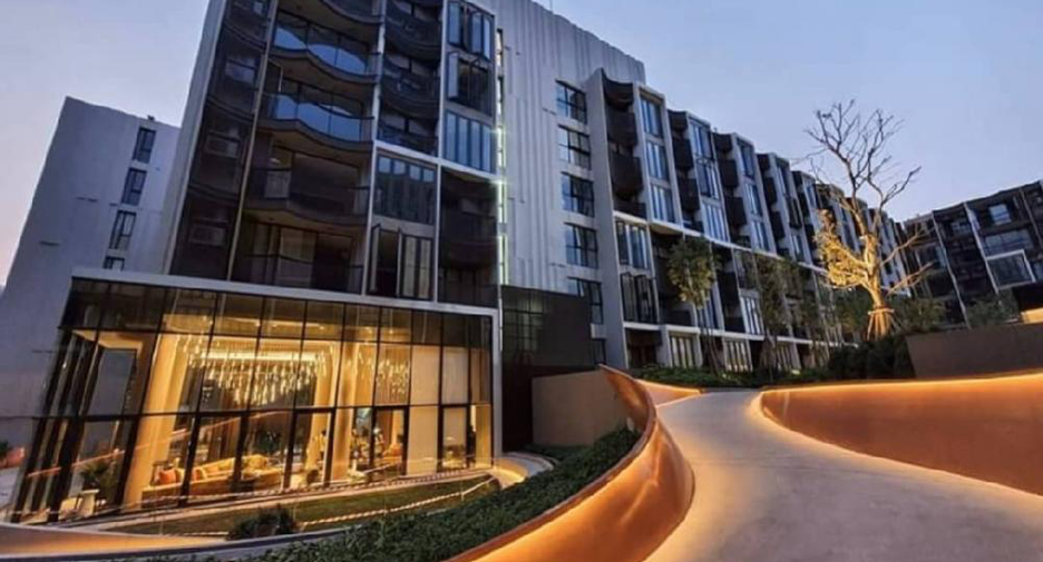For sale 1 bed condo in Suan Luang, Bangkok