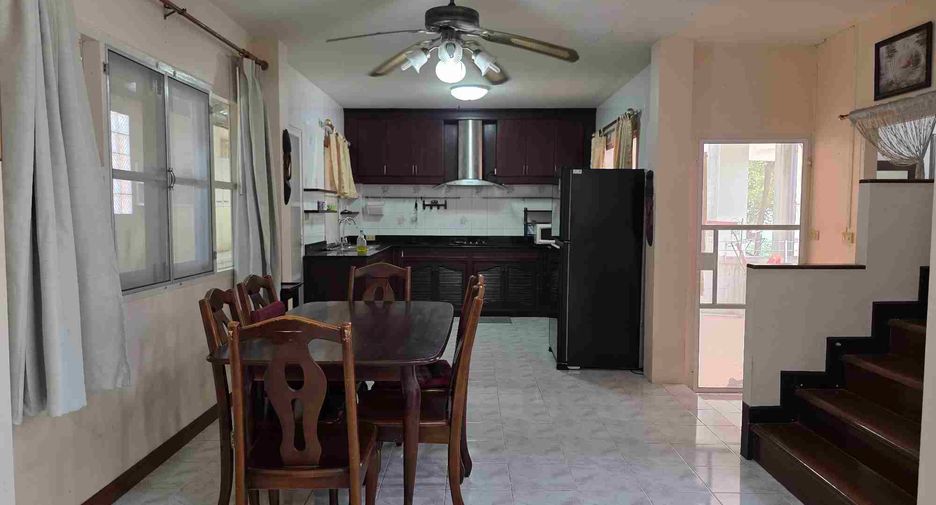 Casa en alquiler de 3 habitaciones en Ban Chang, Rayong