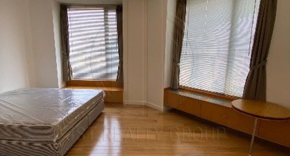 Wohnung zur Miete mit 3 Zimmer in Pathum Wan, Bangkok