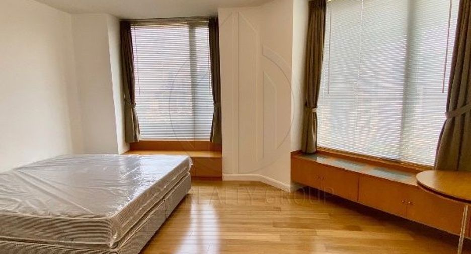 Wohnung zur Miete mit 3 Zimmer in Pathum Wan, Bangkok
