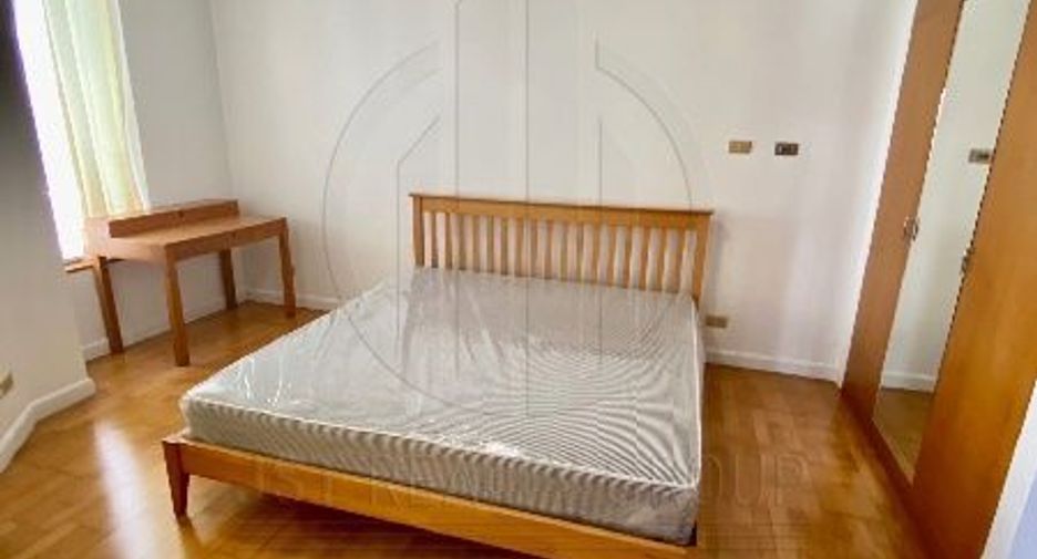 Wohnung zur Miete mit 3 Zimmer in Pathum Wan, Bangkok