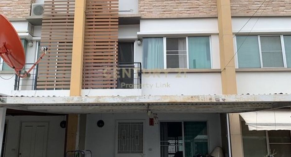 For rent そして for sale 3 Beds townhouse in Bang Kapi, Bangkok