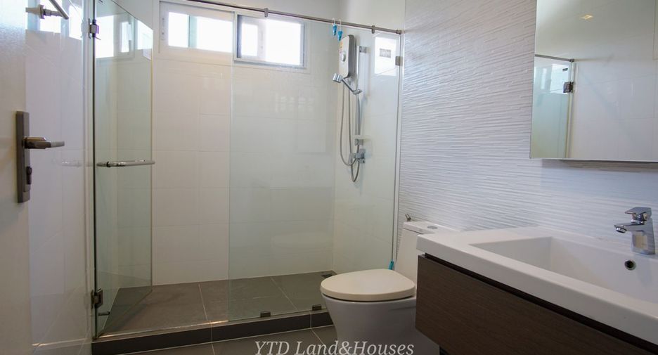 For sale 4 bedrooms house in Bang Phli, Samut Prakan