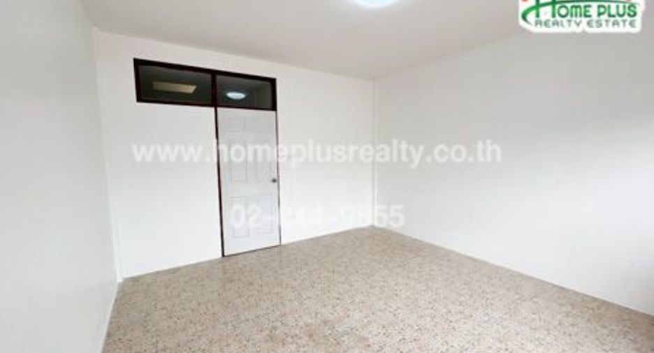 For sale 2 bedrooms townhouse in Bueng Kum, Bangkok