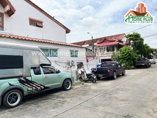 Продажа 2 спальни таунхаус в Буенг Кум, Бангкок