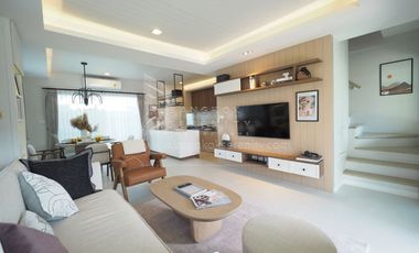 For rent 3 bed townhouse in Prawet, Bangkok