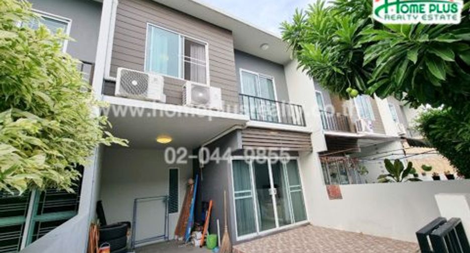出售 3 卧室 联排别墅 在 Sai Noi, Nonthaburi