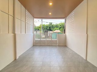 For sale 2 ベッドルーム townhouse in Saraphi, Chiang Mai