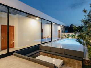 For sale 3 bedrooms villa in Mueang Chiang Mai, Chiang Mai