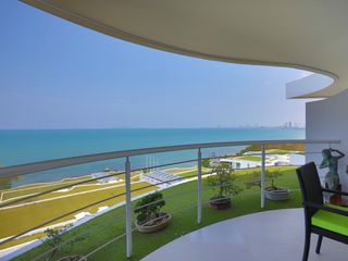 For sale 3 bed condo in Sattahip, Chonburi