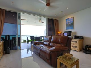 For sale 3 bed condo in Sattahip, Chonburi