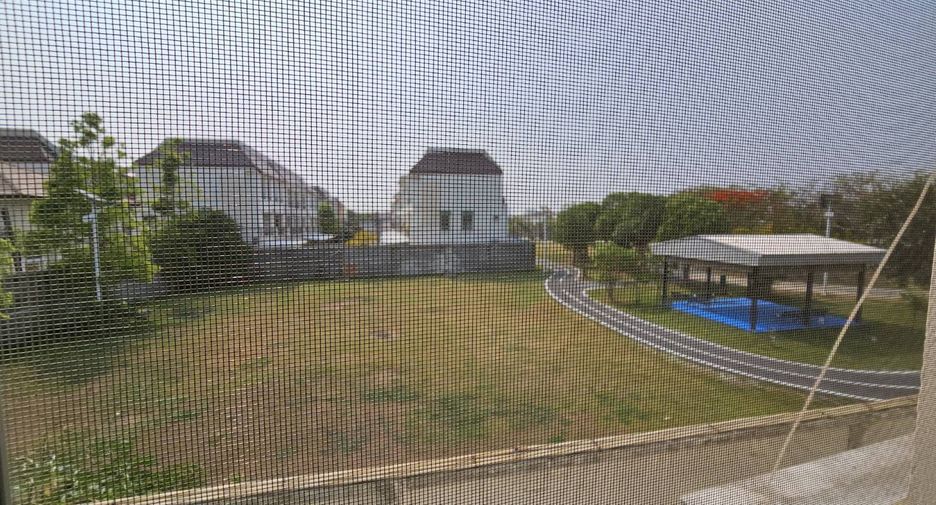 For sale 3 bedrooms house in Mueang Samut Prakan, Samut Prakan