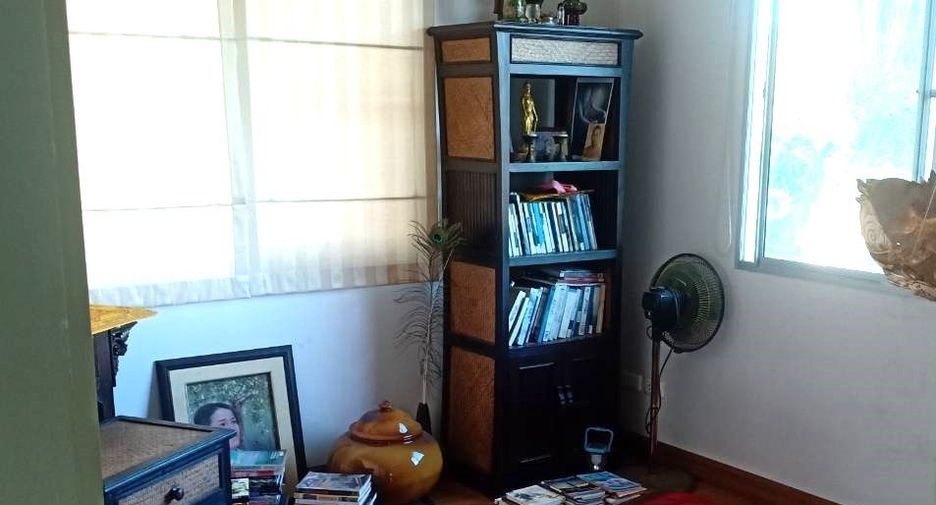 For sale 3 bedrooms house in Mueang Samut Prakan, Samut Prakan