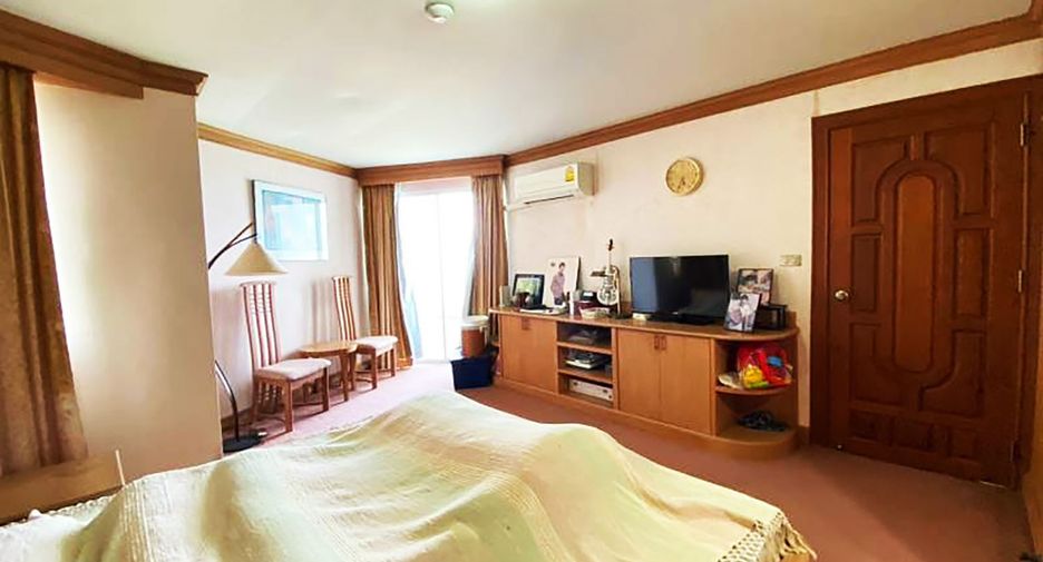 For sale 3 bedrooms condo in Klaeng, Rayong