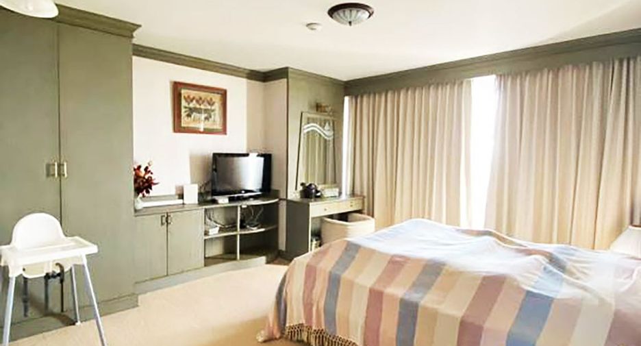 For sale 3 bedrooms condo in Klaeng, Rayong