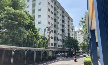Local comercial en venta de 2 habitaciones en Suan Luang, Bangkok