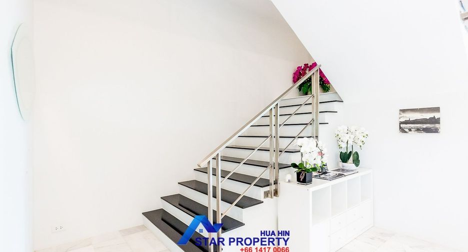 For sale 5 bedrooms villa in Hua Hin, Prachuap Khiri Khan