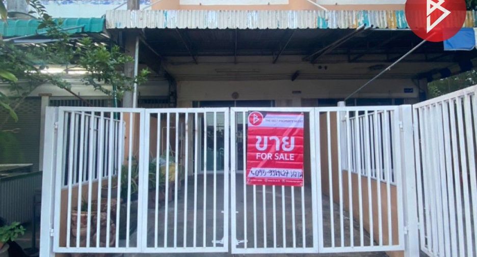 For sale 3 bed retail Space in Nakhon Chai Si, Nakhon Pathom