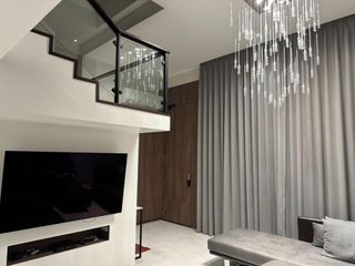 For rent 2 bedrooms townhouse in Yan Nawa, Bangkok