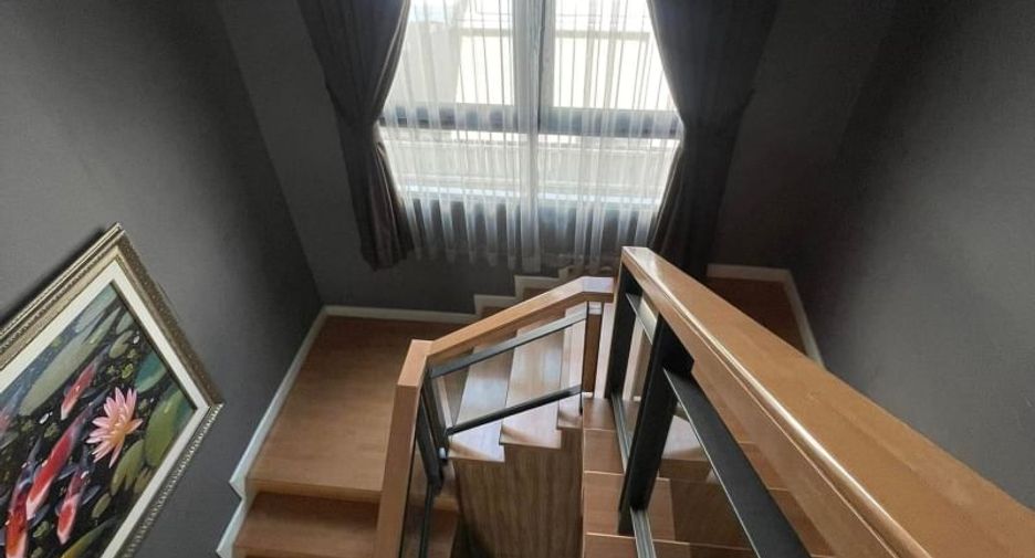 For rent and for sale 4 bedrooms house in Suan Luang, Bangkok