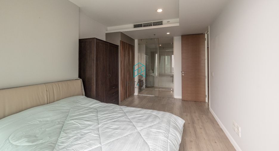 For rent 1 bed condo in Sathon, Bangkok