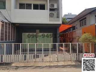 For rent 6 bedrooms retail Space in Sai Mai, Bangkok