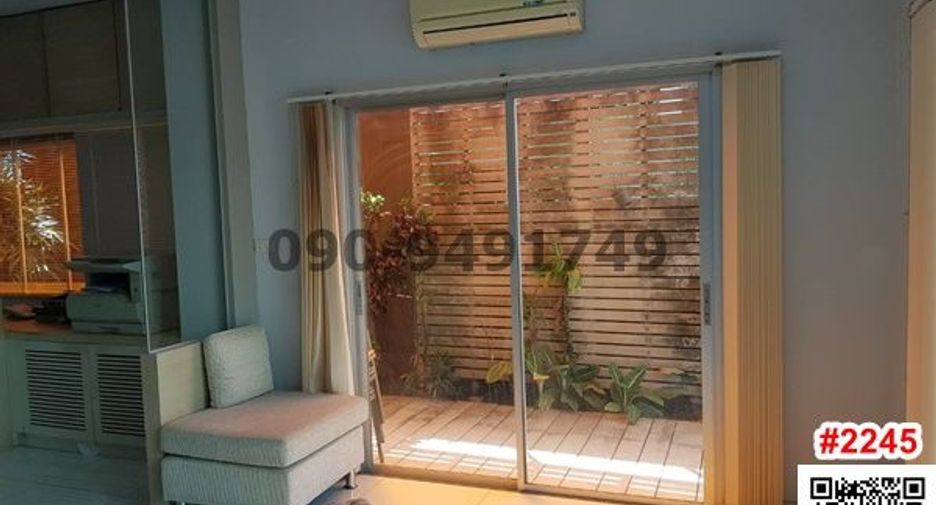For rent 6 bedrooms retail Space in Sai Mai, Bangkok
