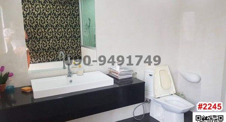 For rent 6 bedrooms retail Space in Sai Mai, Bangkok