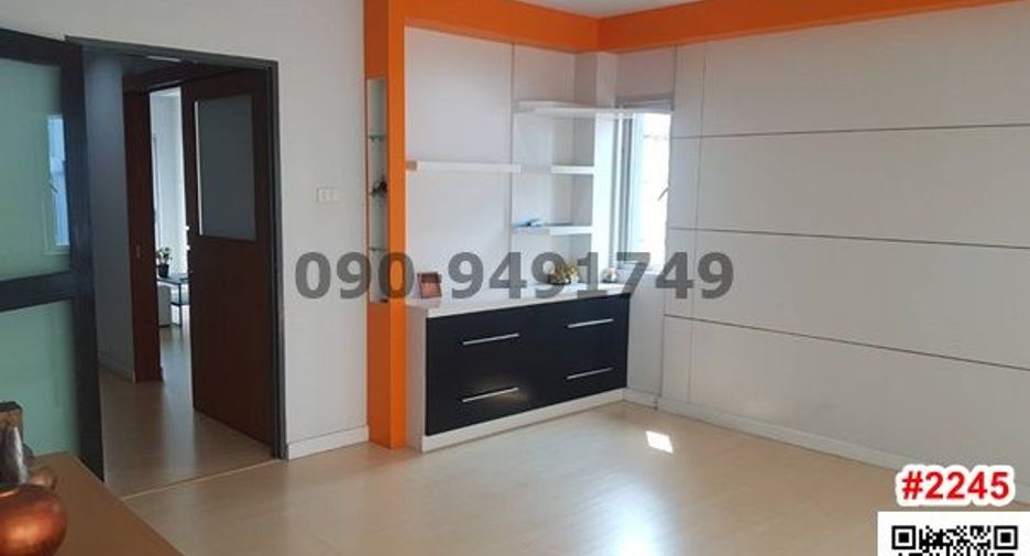 For rent 6 bedrooms retail Space in Sai Mai, Bangkok