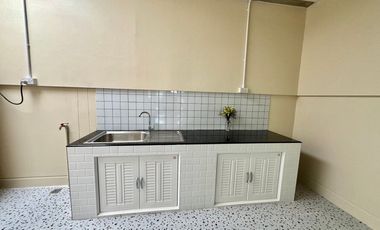 出售 2 卧室 联排别墅 在 Thung Khru, 曼谷