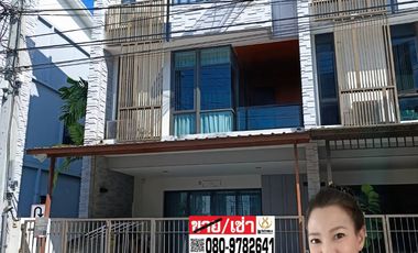 For rent 3 bed retail Space in Bang Phli, Samut Prakan