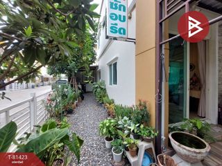 For sale 4 Beds townhouse in Saphan Sung, Bangkok
