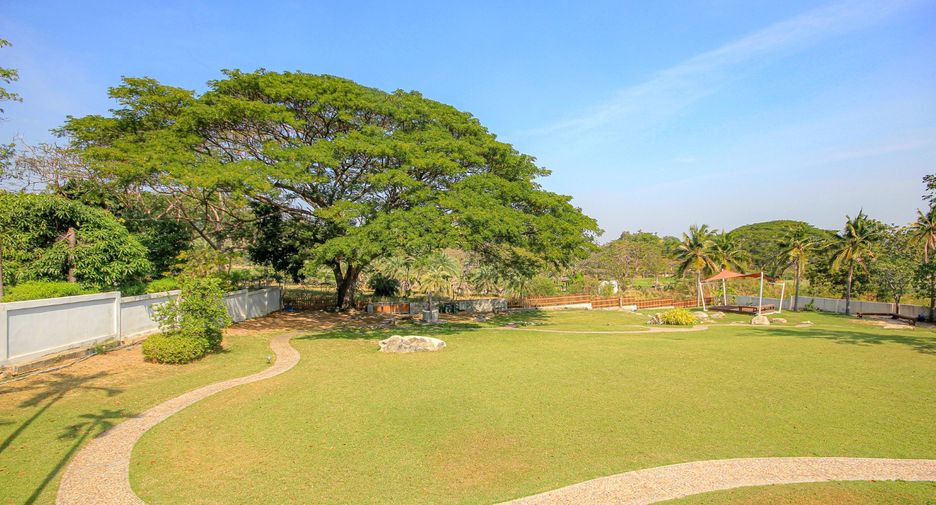 出售 7 卧室 别墅 在 Cha-Am, Phetchaburi