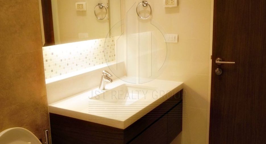 For rent 1 Beds condo in Khlong Toei, Bangkok