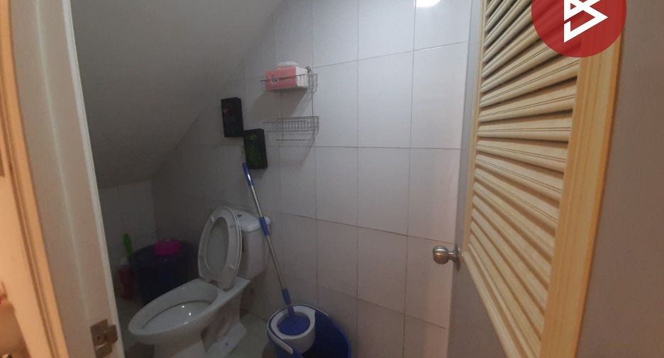 For sale 2 Beds townhouse in Nakhon Chai Si, Nakhon Pathom
