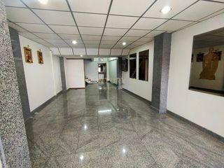 For rent retail Space in Din Daeng, Bangkok