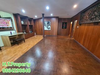 For rent 8 bed house in San Kamphaeng, Chiang Mai