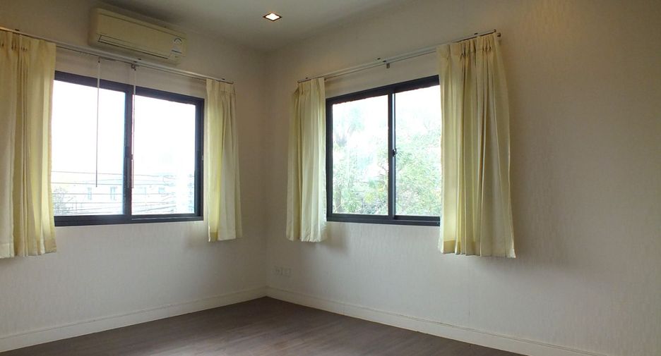 Продажа 4 спальни дом в Mueang Pathum Thani, Патумтани