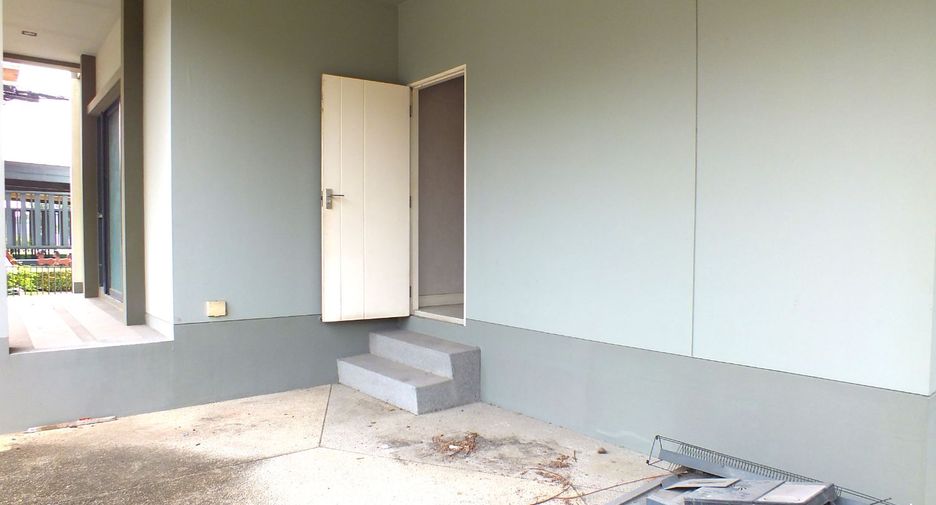Продажа 4 спальни дом в Mueang Pathum Thani, Патумтани