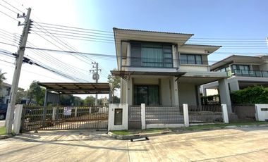 For sale 4 bedrooms house in Mueang Pathum Thani, Pathum Thani
