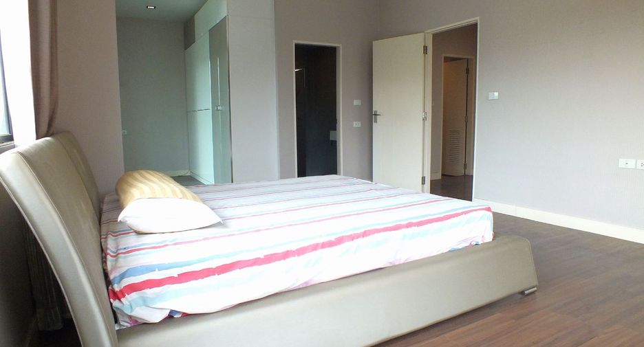 Продажа 4 спальни дом в Mueang Pathum Thani, Патумтани
