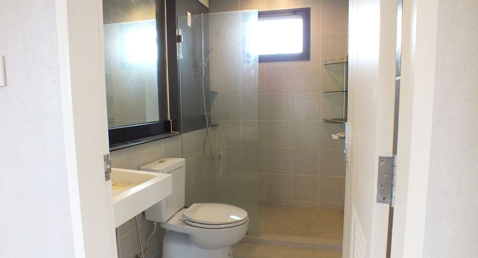 Продажа 4 спальни дом в Mueang Pathum Thani, Патумтани