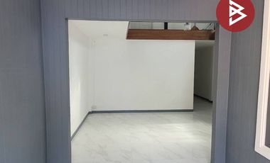 Продажа 3 спальни дом в Буенг Кум, Бангкок