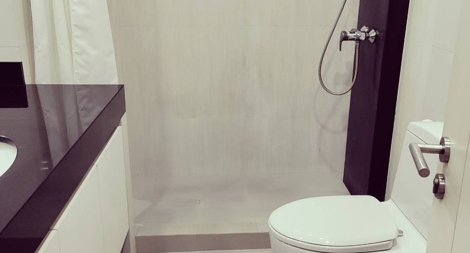 For sale 1 bed condo in Pathum Wan, Bangkok