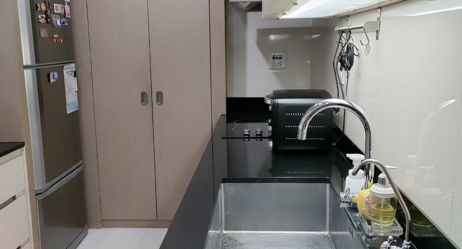 For sale 1 bed condo in Pathum Wan, Bangkok