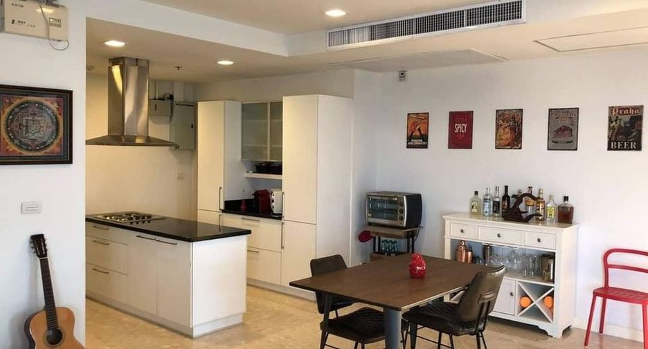 For rent and for sale 3 bedrooms house in Khlong Toei, Bangkok