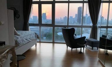 For rent and for sale 3 bed house in Khlong Toei, Bangkok