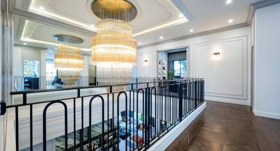 Продажа 4 спальни дом в Банг Капи, Бангкок
