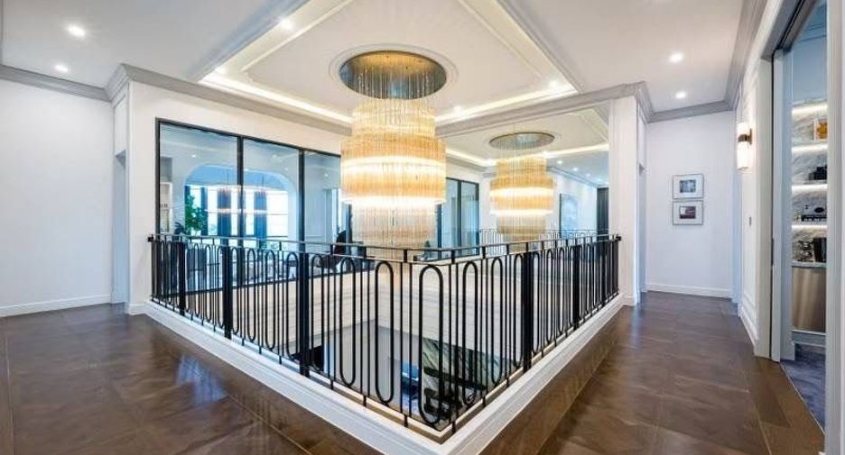 Продажа 4 спальни дом в Банг Капи, Бангкок