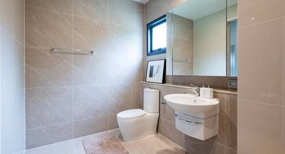 Продажа 4 спальни дом в Банг Капи, Бангкок